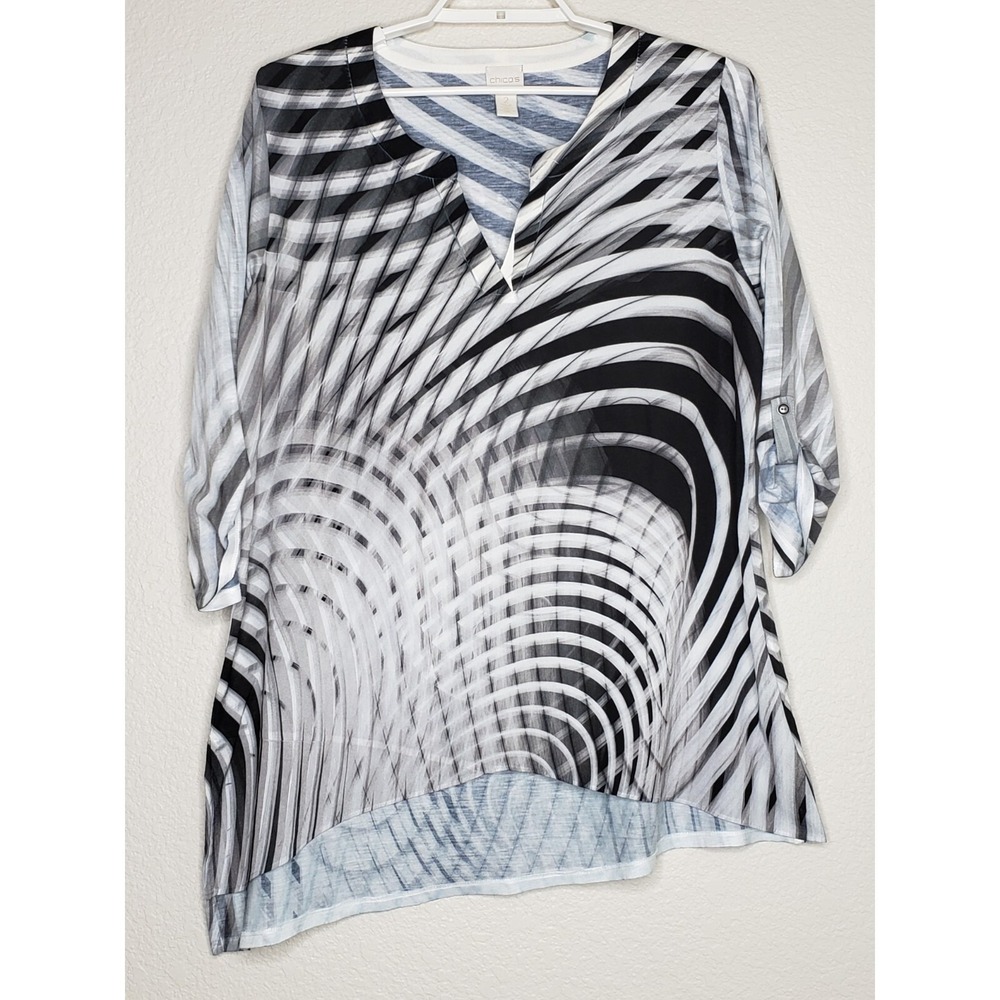 Chico's Women's Tunic Top 2 Black White Print 3/4 Sleeve V-Neck Asymmetrical Hem